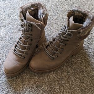 Target combat boots
